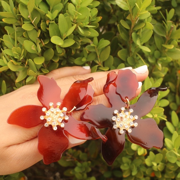 WowNYC Jewelry - New Large Floral Flower Orchid Acrylic Earrings